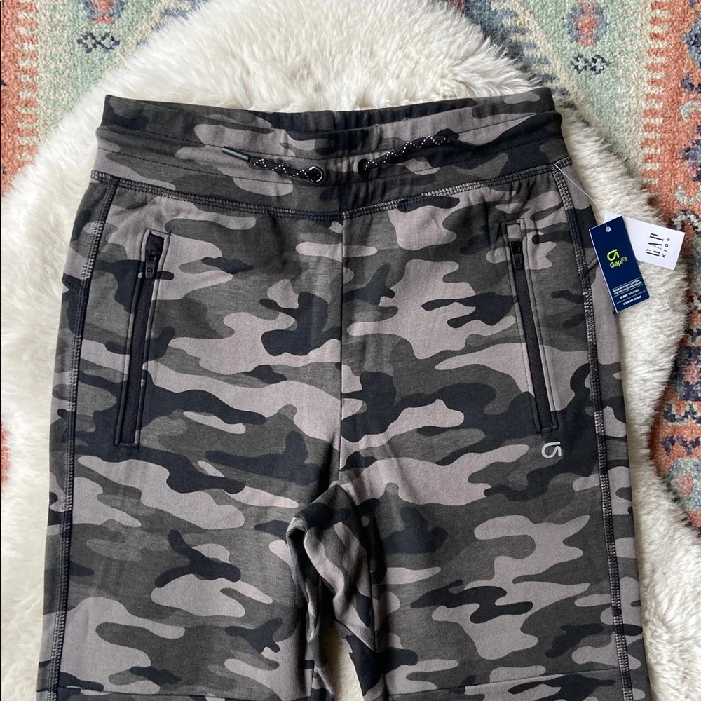 Gap Fit boys grey & black camo jogger sweat pant athletic sporty kids XL 12